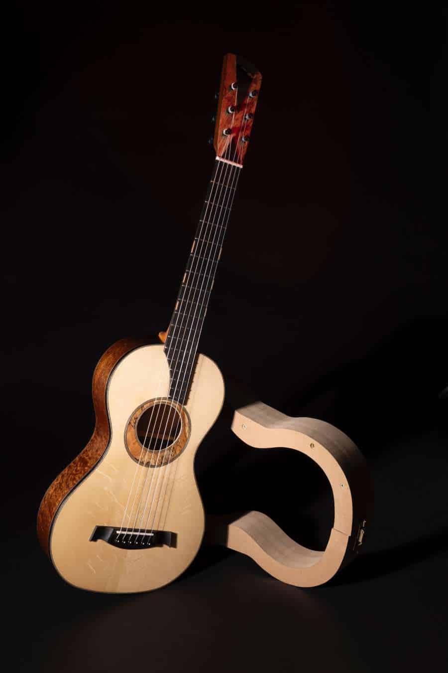 Guitare Romantique et son moule